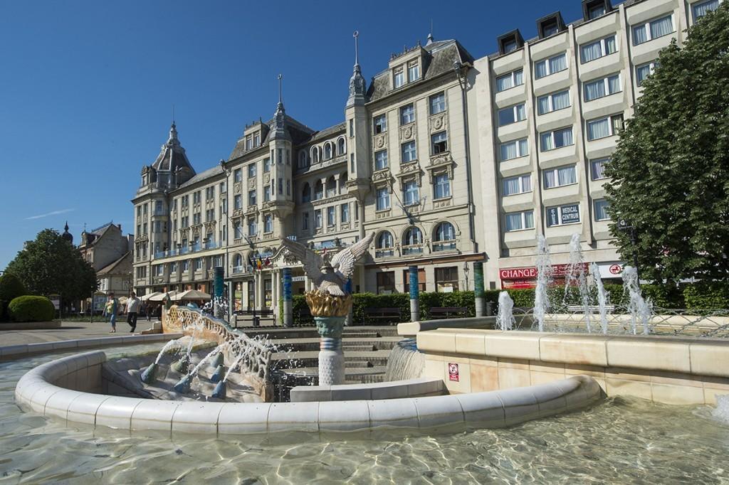 Grand Hotel Aranybika Дебрецен Экстерьер фото